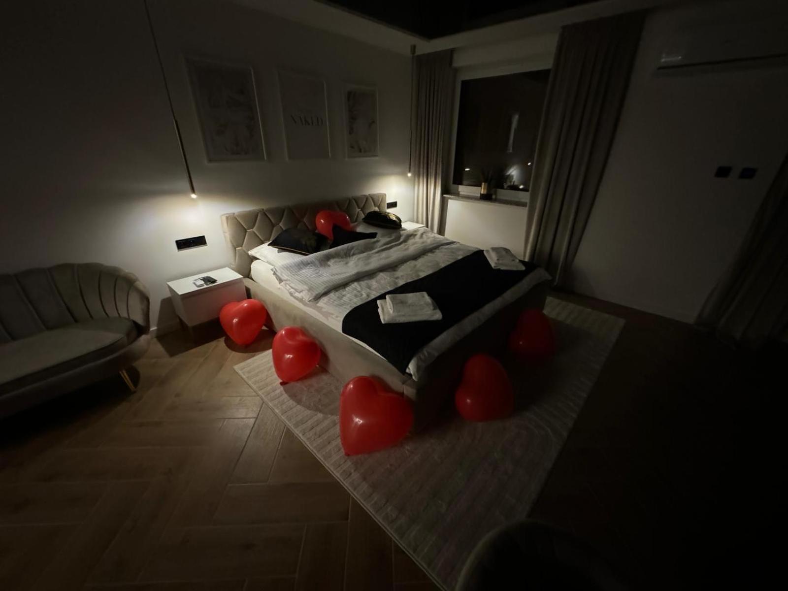 Apartament Z Jacuzzi Na Wylacznosc Dolina Baryczy Zmigrod 外观 照片