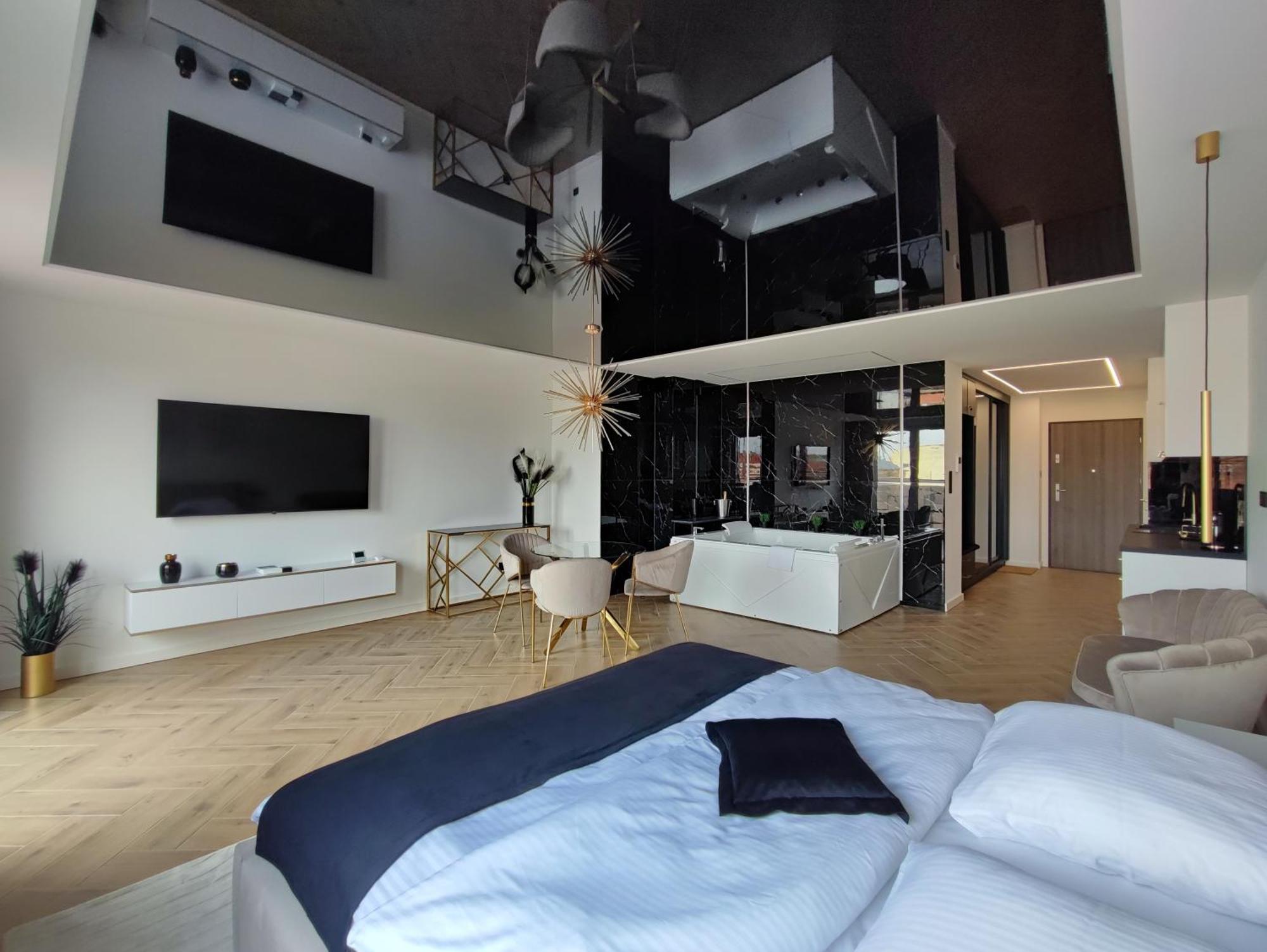 Apartament Z Jacuzzi Na Wylacznosc Dolina Baryczy Zmigrod 外观 照片
